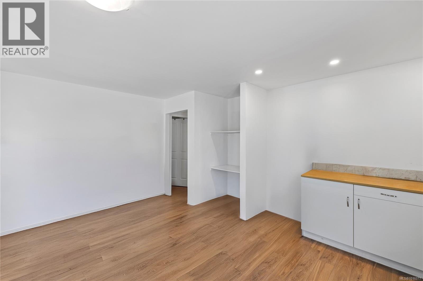 1184 Centre Rd, Qualicum Beach