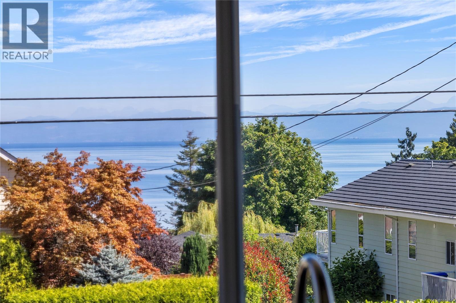 1184 Centre Rd, Qualicum Beach