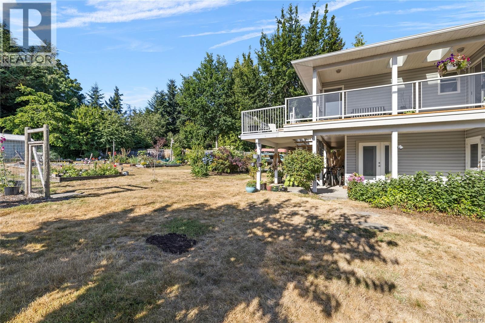 1184 Centre Rd, Qualicum Beach