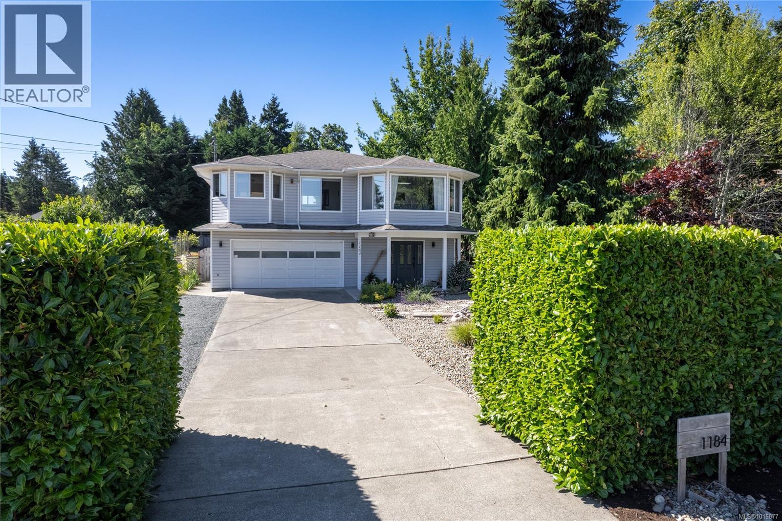 1184 Centre Rd, Qualicum Beach
