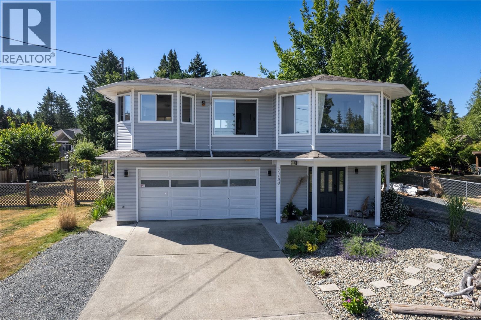 1184 Centre Rd, Qualicum Beach