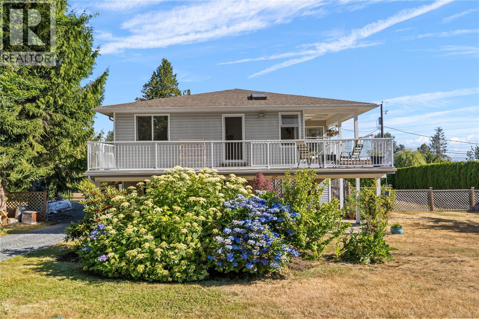 1184 Centre Rd, Qualicum Beach
