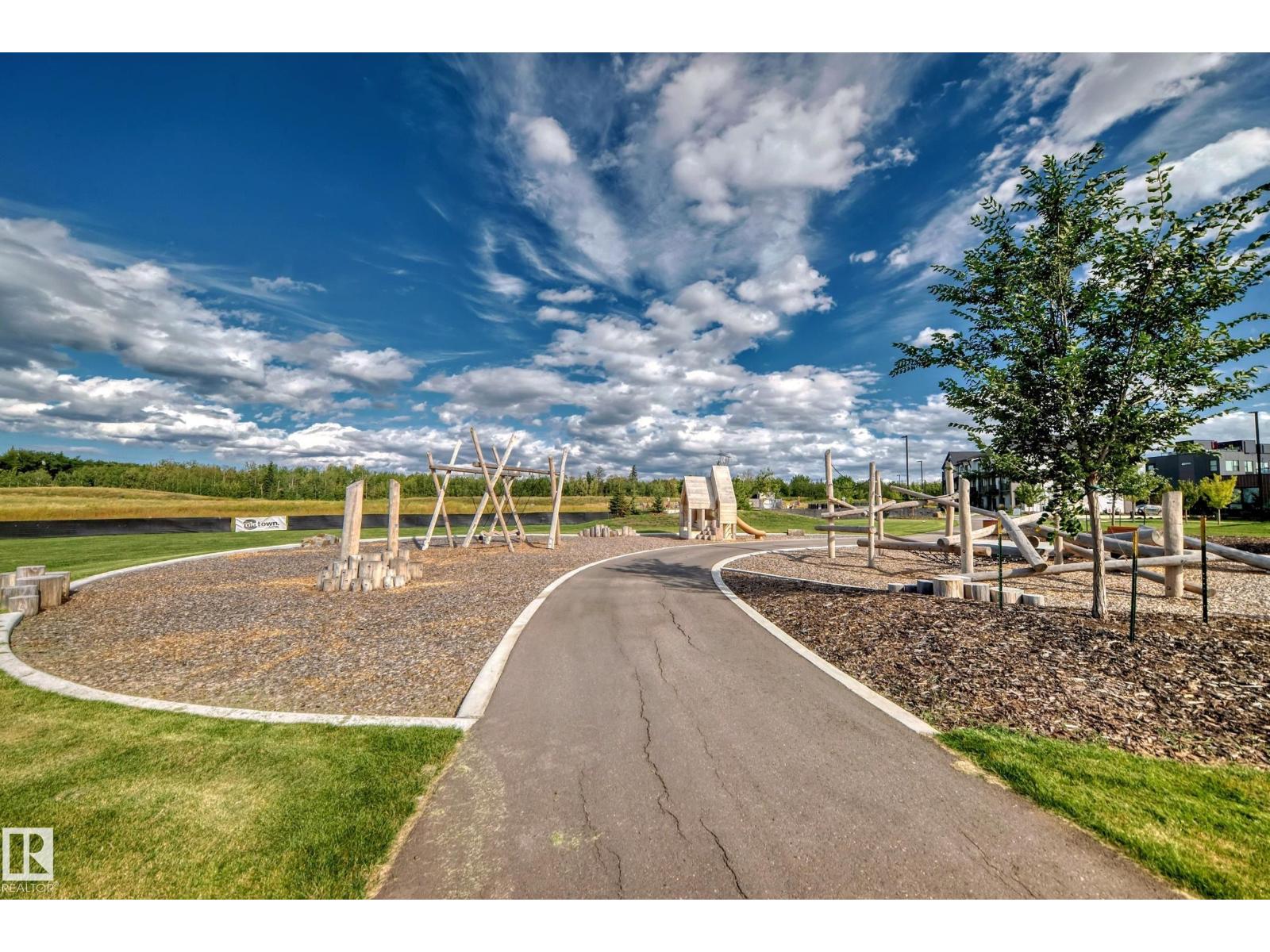 #68 5 Rondeau DR, St. Albert