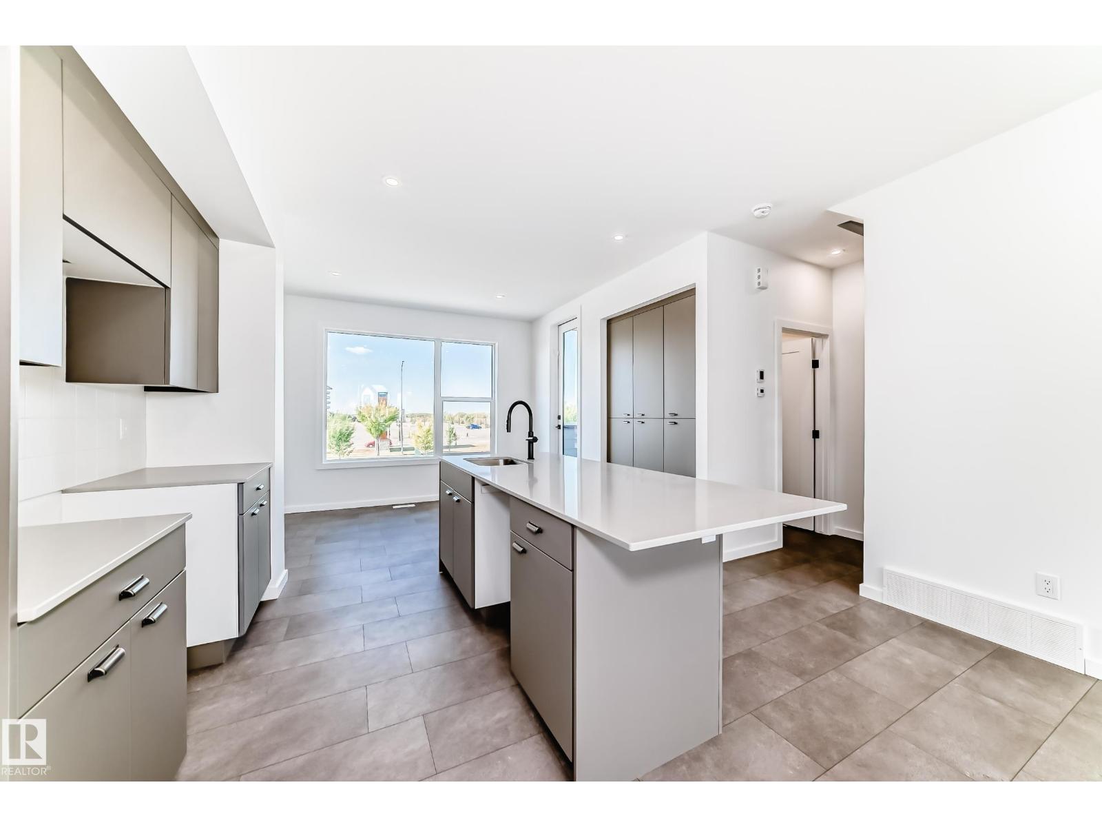 #44 5 Rondeau DR, St. Albert