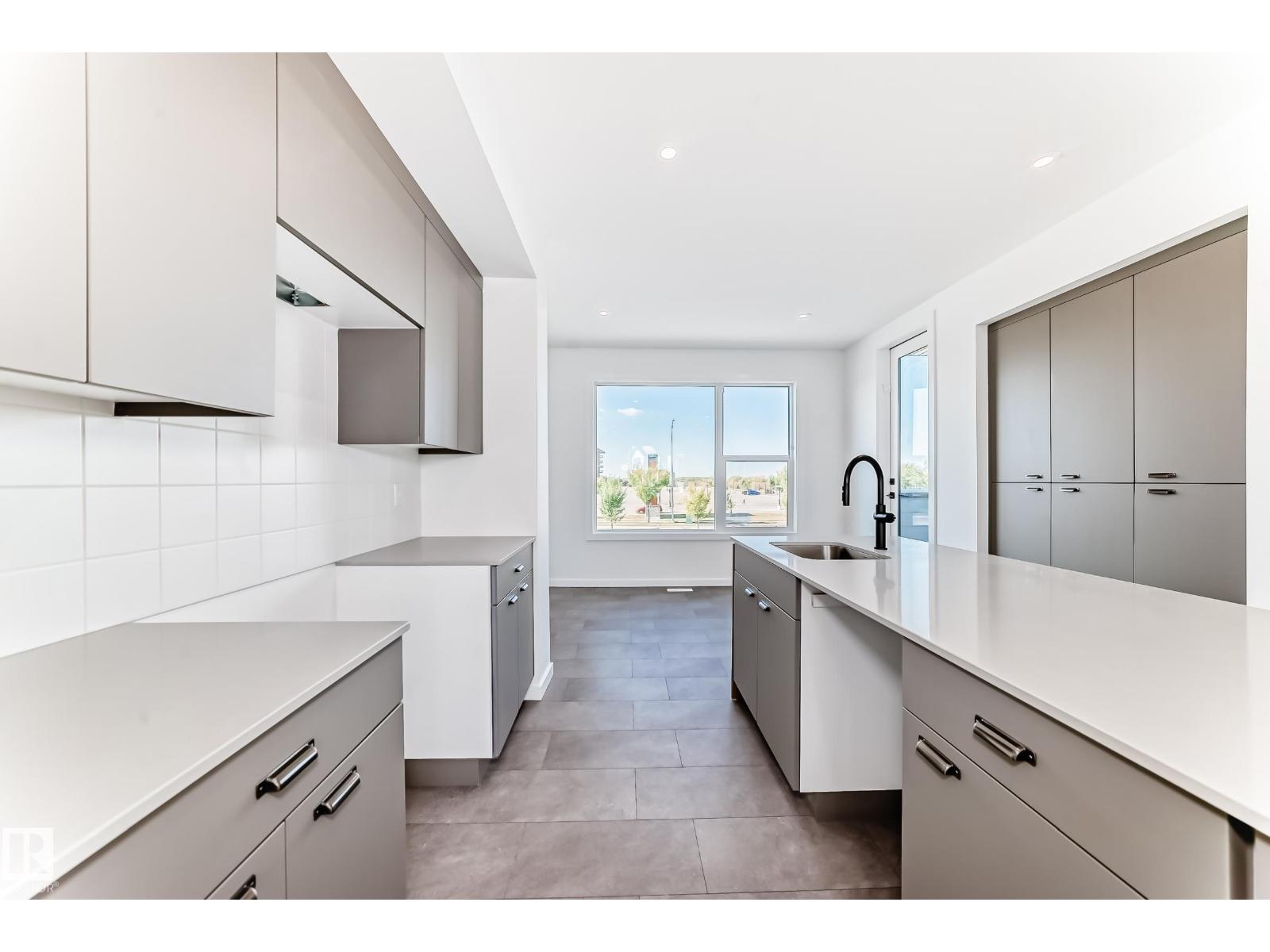 #44 5 Rondeau DR, St. Albert