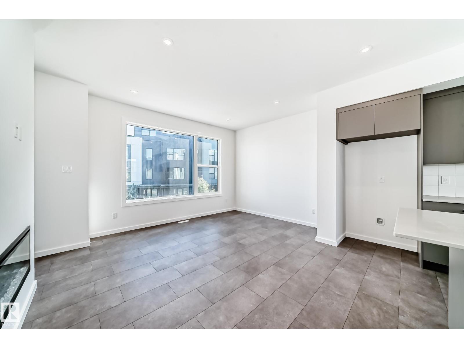 #44 5 Rondeau DR, St. Albert