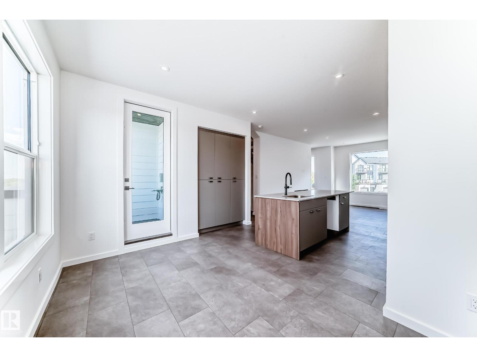 #44 5 Rondeau DR, St. Albert