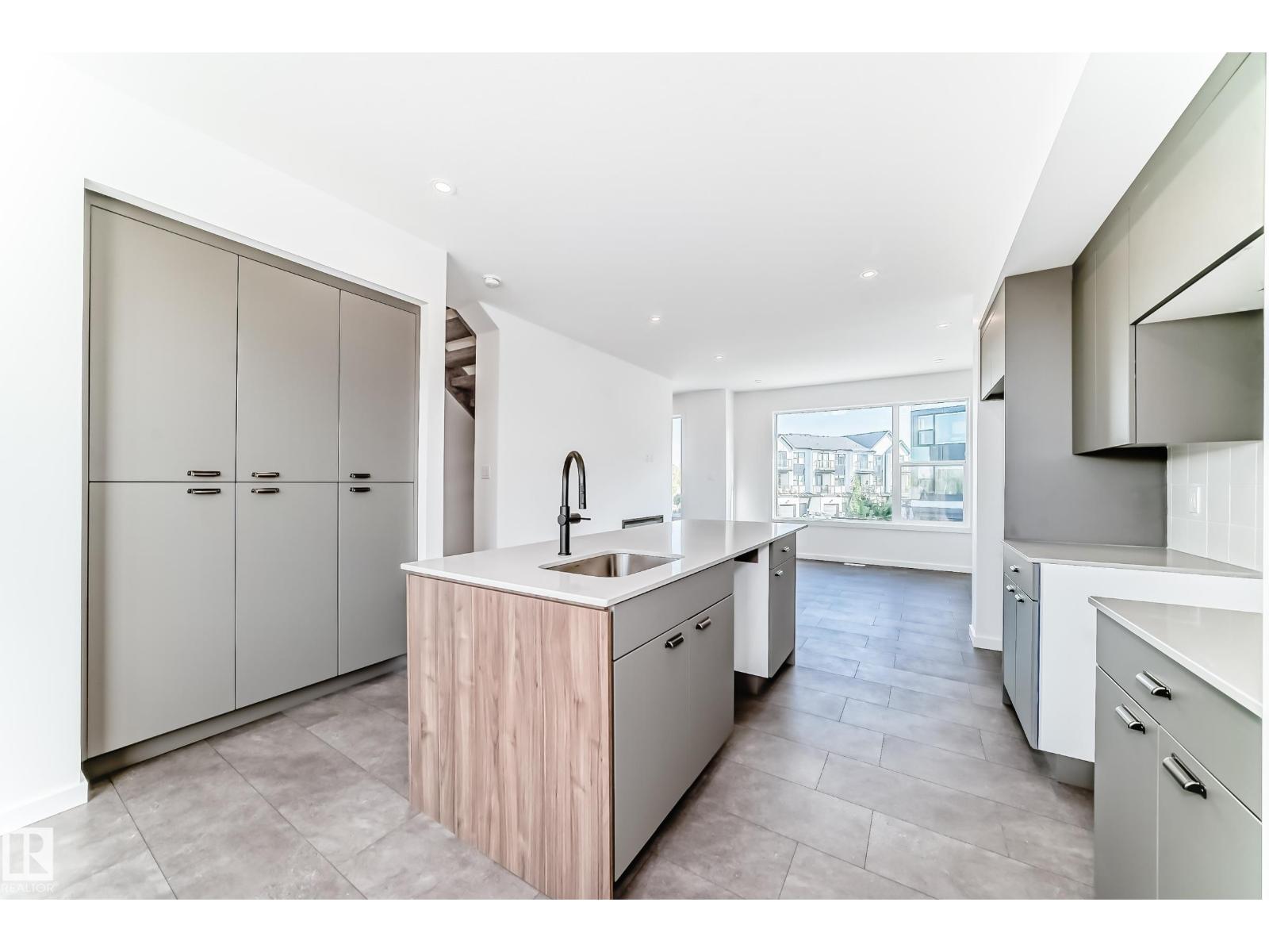 #44 5 Rondeau DR, St. Albert