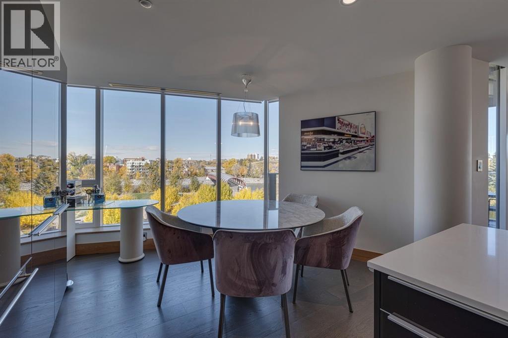 Single Family House for Sale in    Avenue SW Eau Claire Calgary 