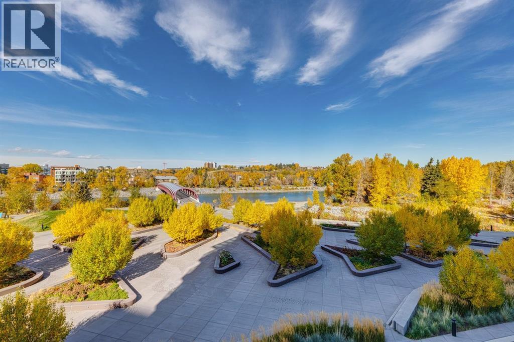 Single Family House for Sale in    Avenue SW Eau Claire Calgary 