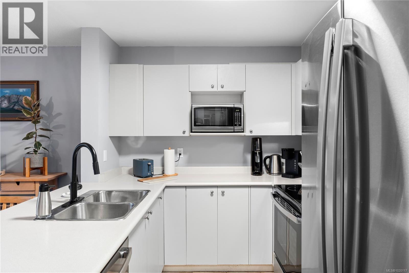 310 1685 Estevan Rd, Nanaimo