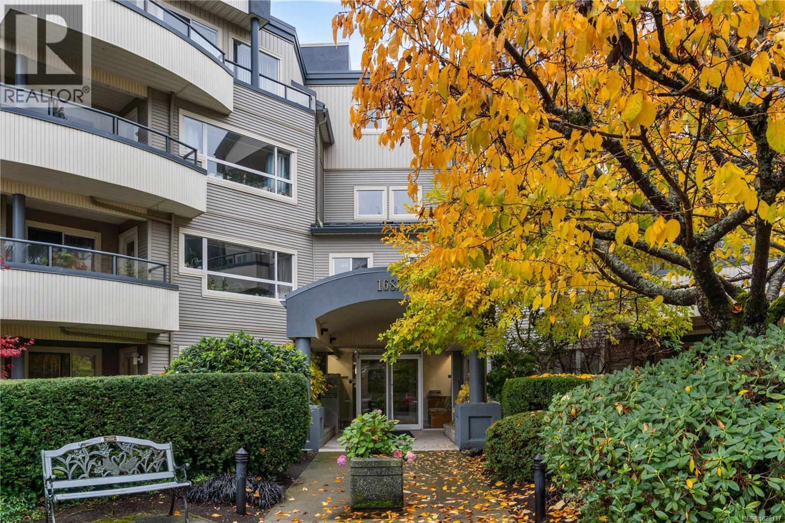 310 1685 Estevan Rd, Nanaimo