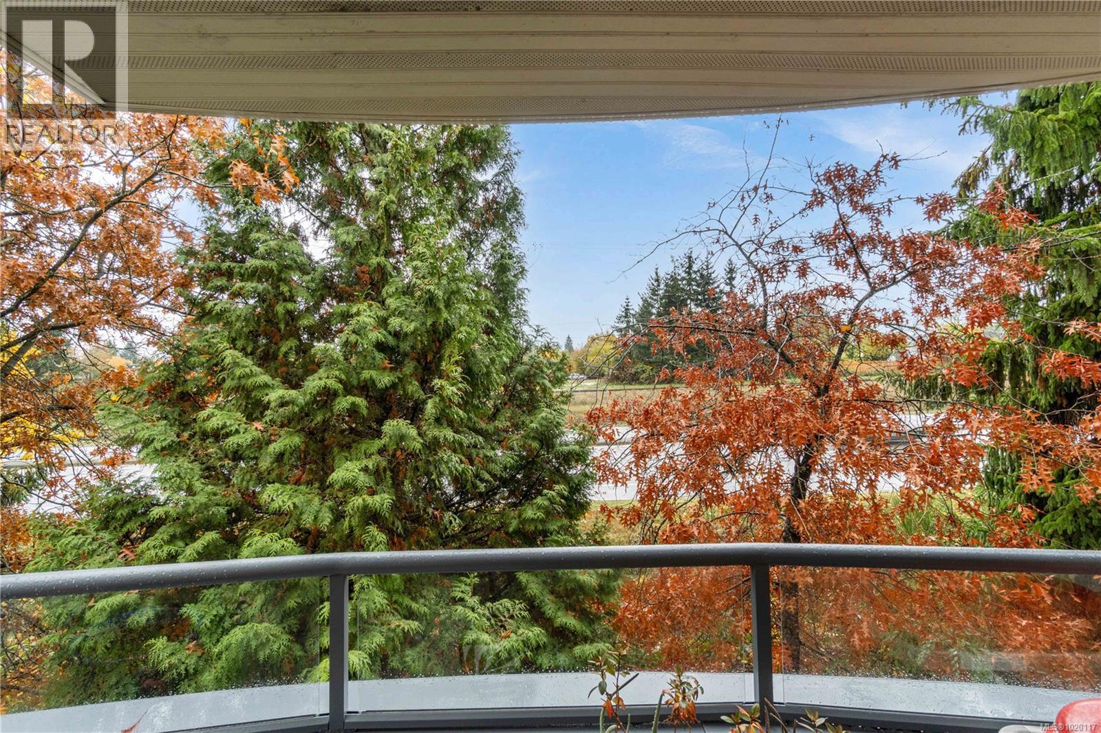 310 1685 Estevan Rd, Nanaimo