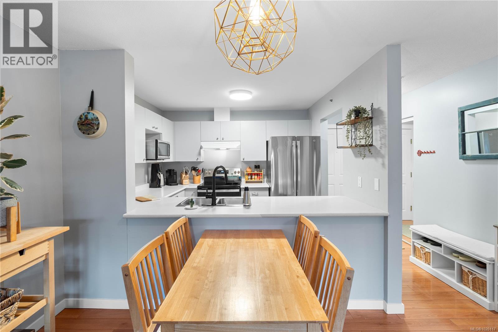 310 1685 Estevan Rd, Nanaimo