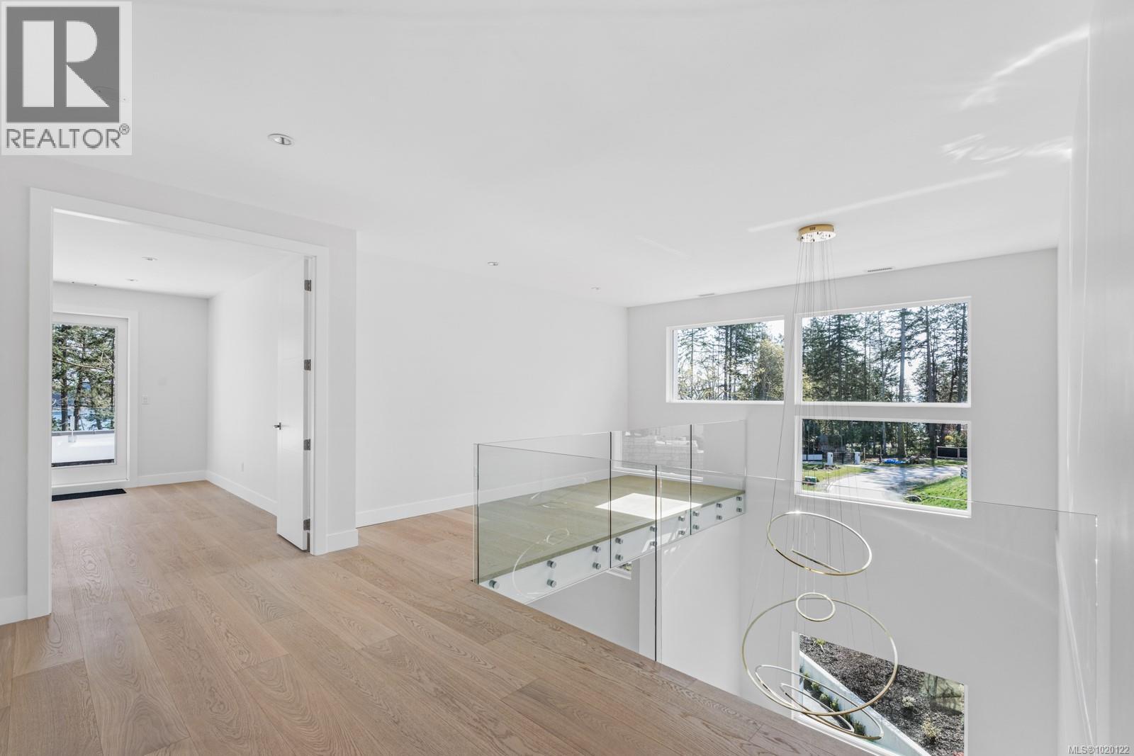 2464 Tryon Rd, North Saanich