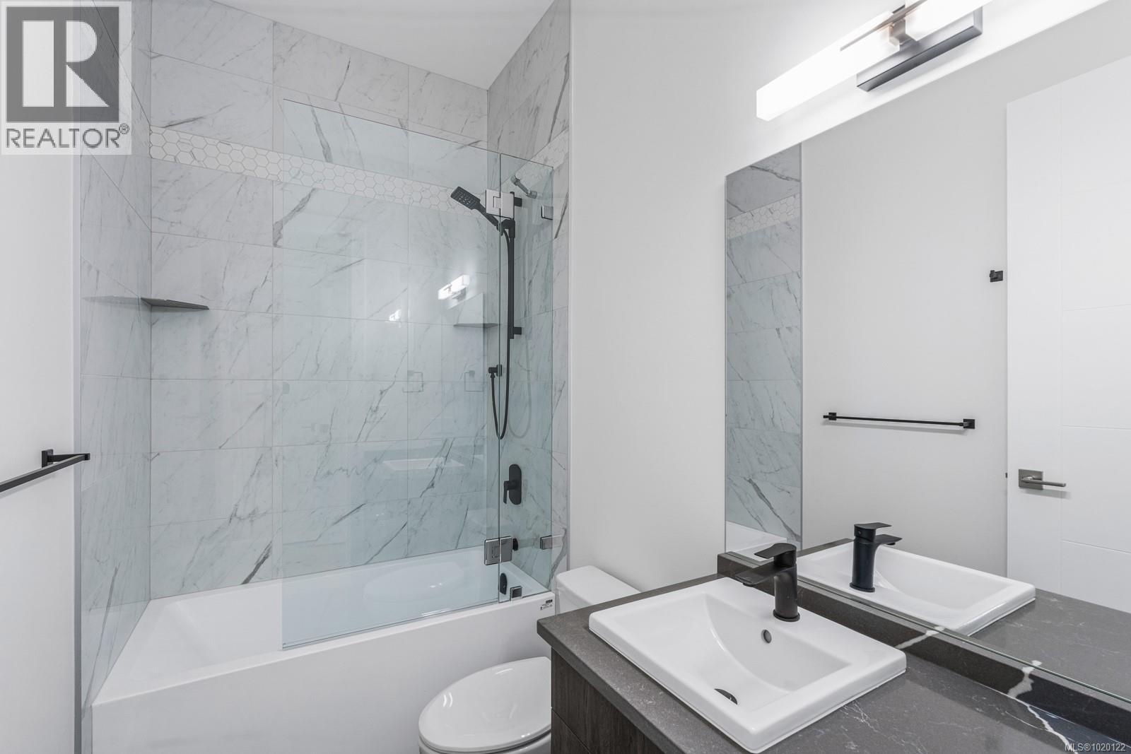 2464 Tryon Rd, North Saanich