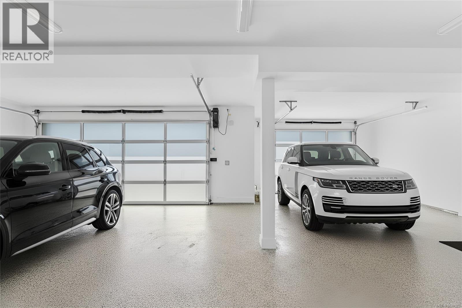 2464 Tryon Rd, North Saanich