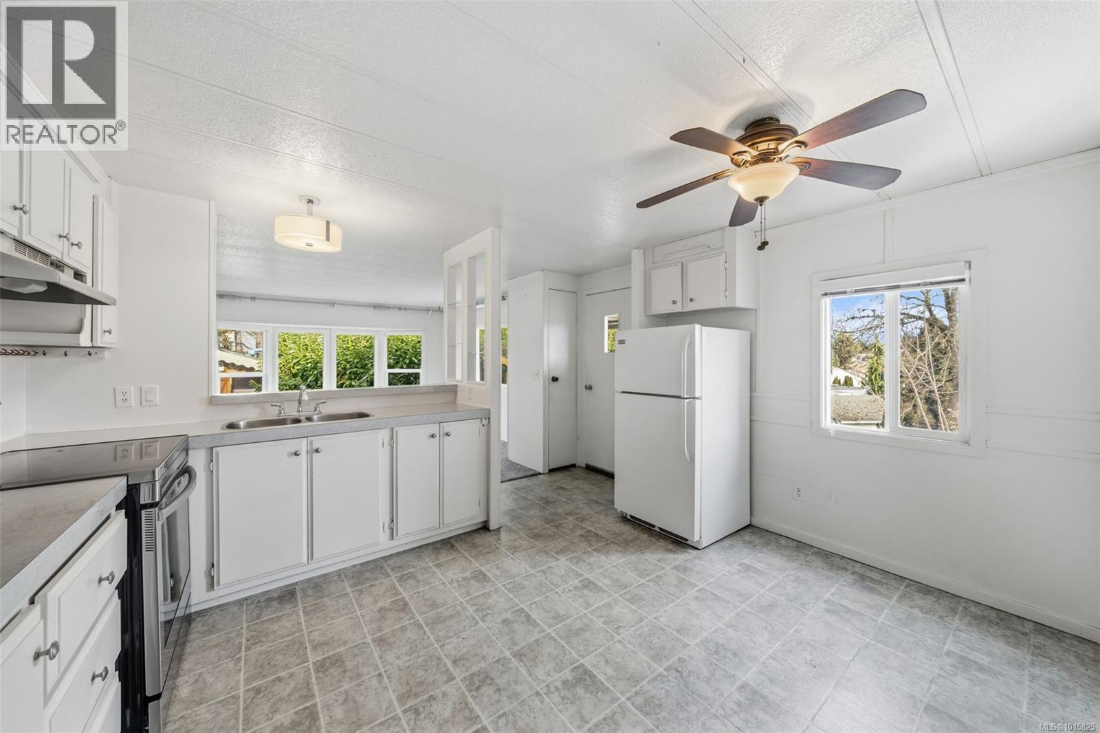 43 1498 Admirals Rd, View Royal