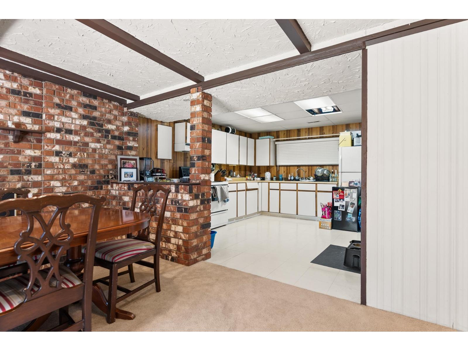 194 CLOVERMEADOW CRESCENT, Langley