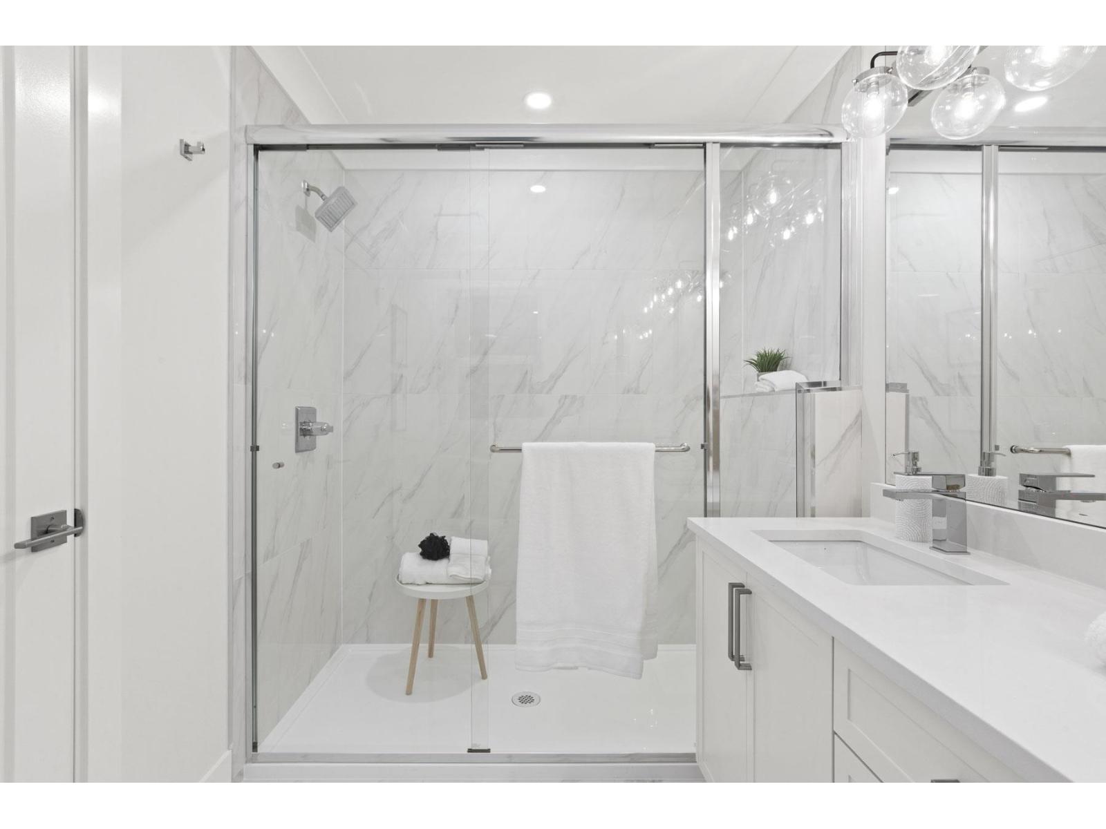 102 16621 18 AVENUE, Surrey