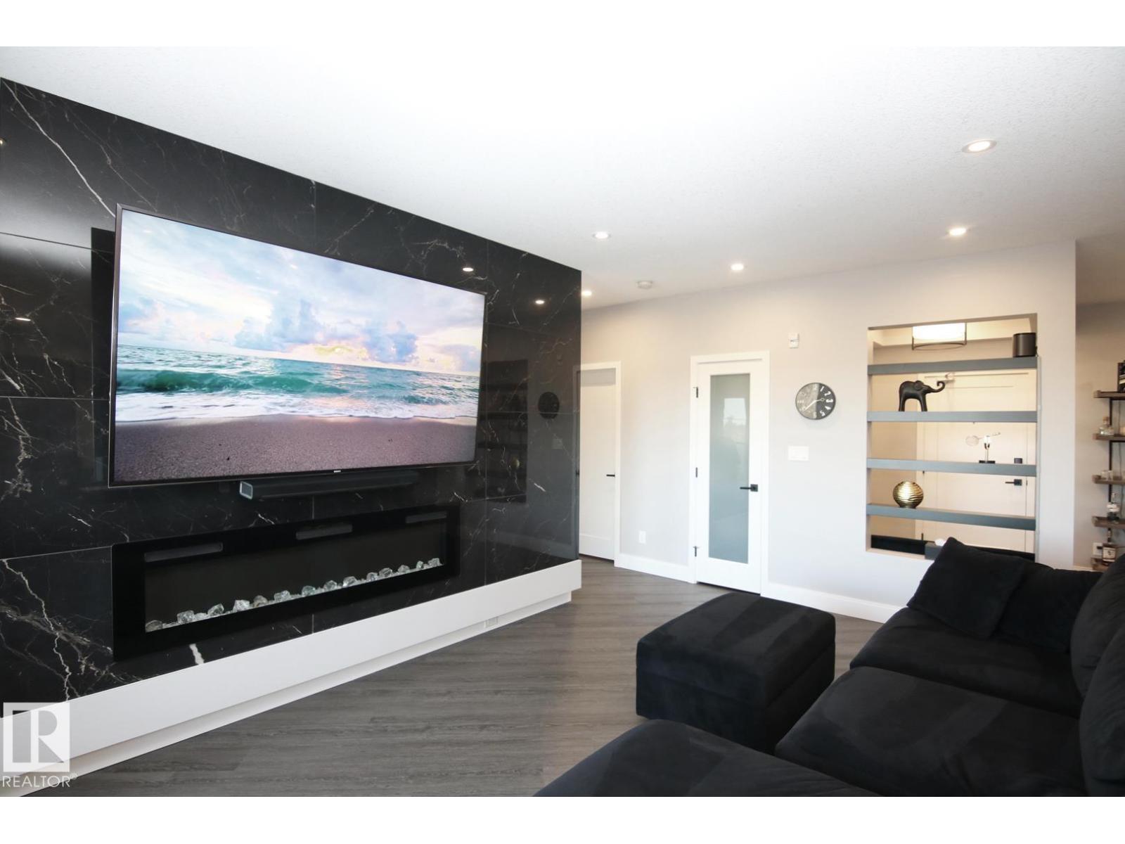 #311 7463 MAY CM NW, Edmonton