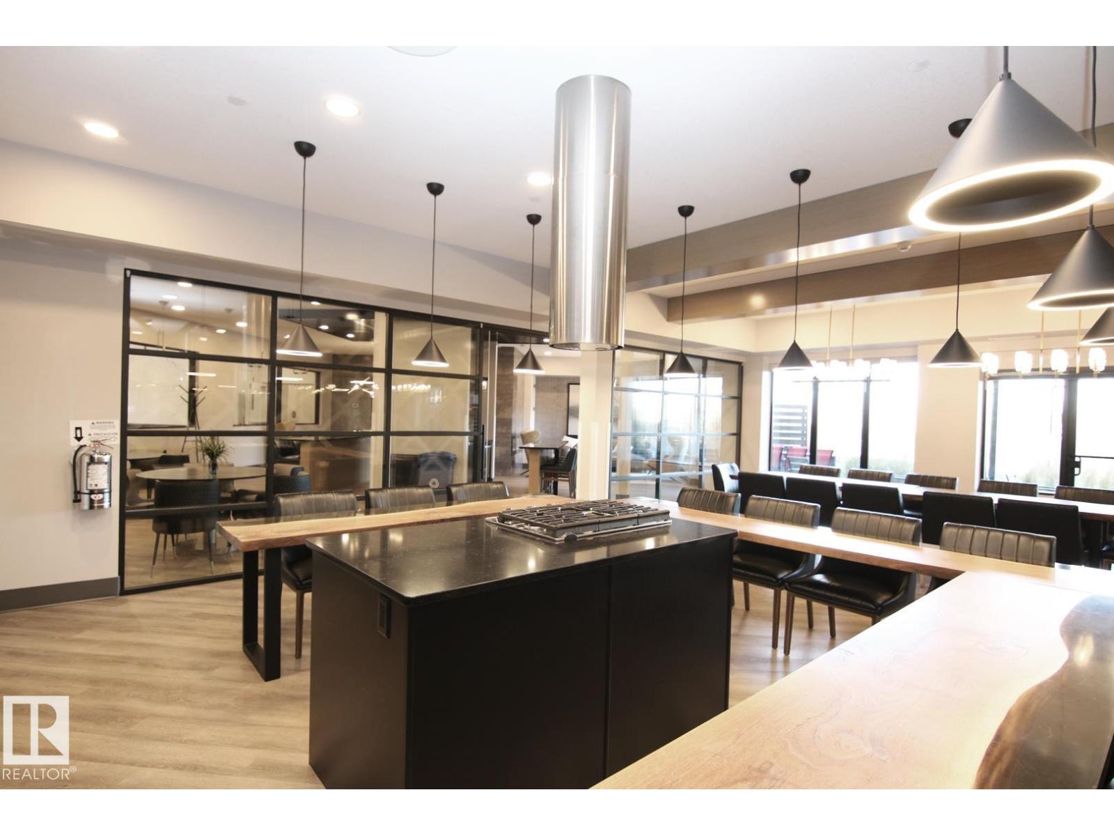 #311 7463 MAY CM NW, Edmonton