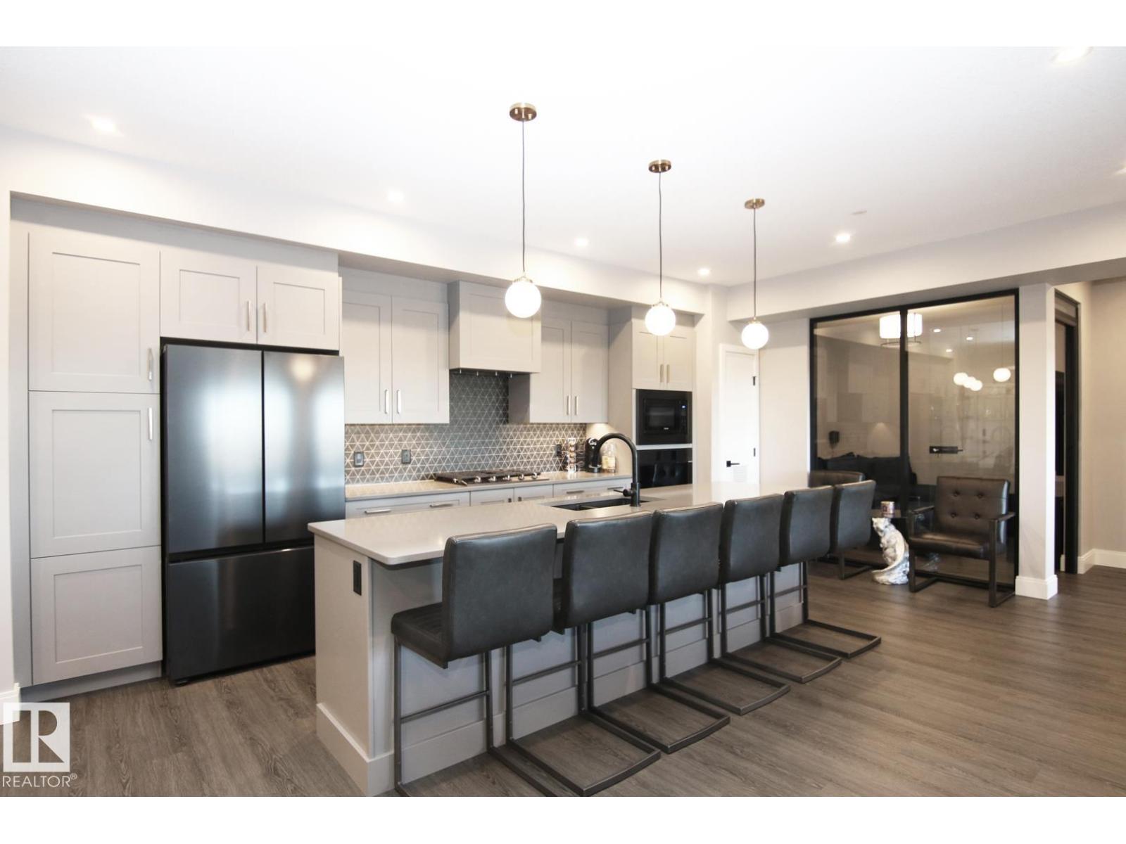 #311 7463 MAY CM NW, Edmonton