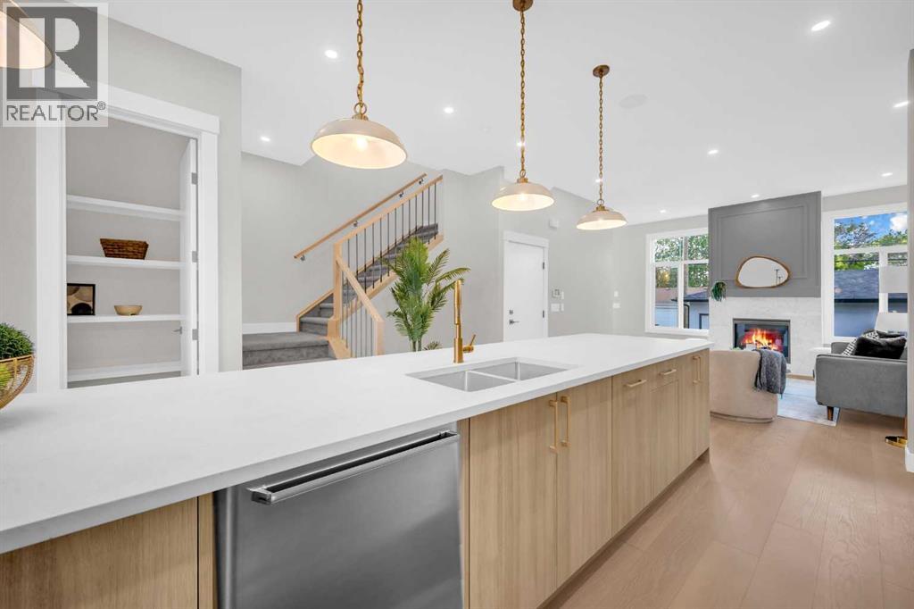 Single Family House for Sale in  Bowness Road NW Bowness Calgary 