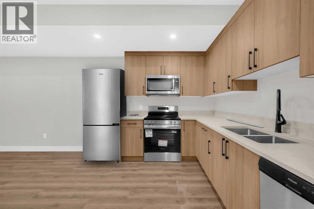 Single Family House for Sale in  Bowness Road NW Bowness Calgary 