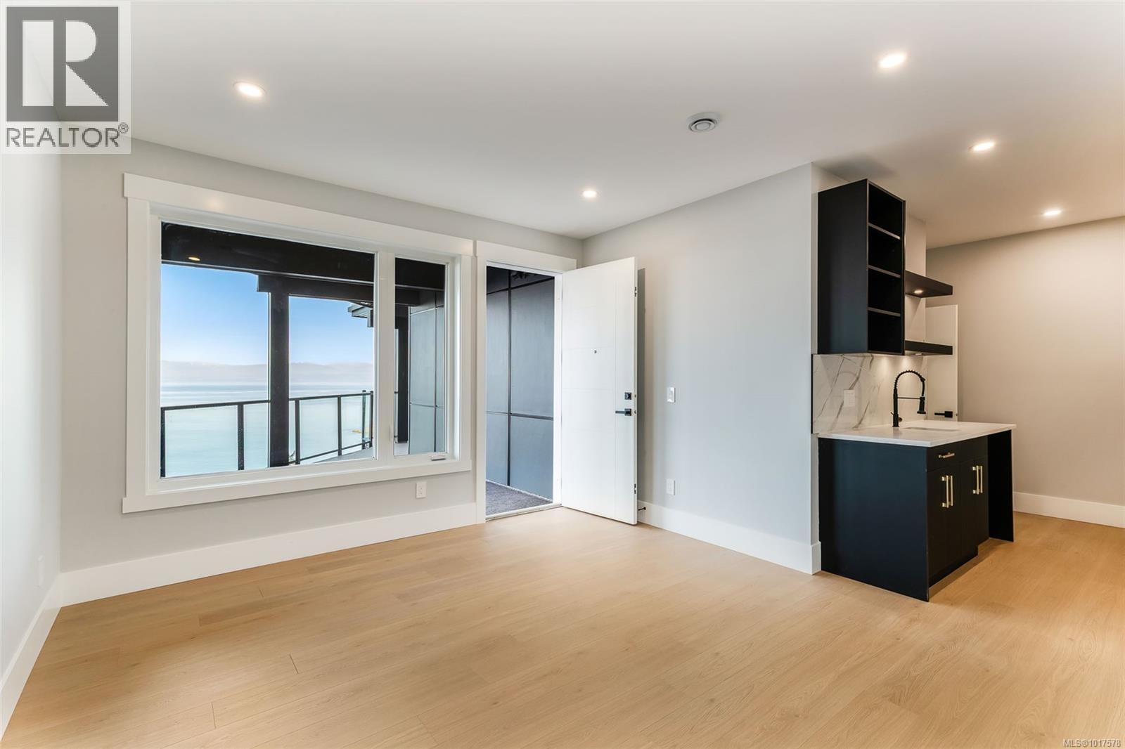 3865 GULFVIEW DR - 34