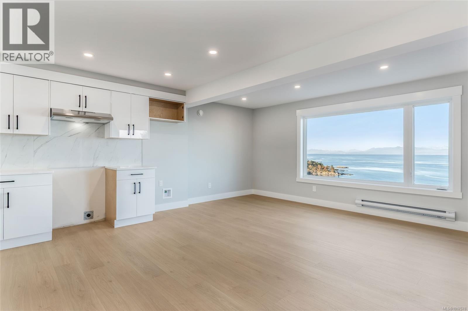 3865 GULFVIEW DR - 61