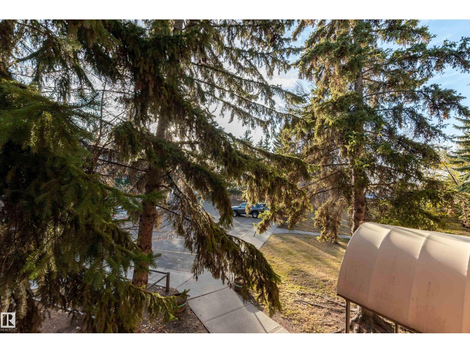 #208 22 ALPINE PL, St. Albert