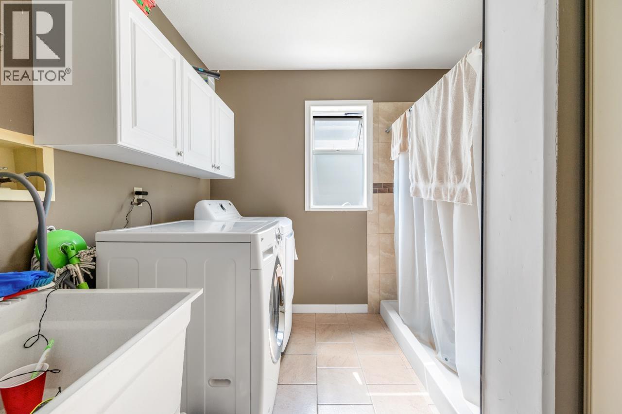 2984 LOTUS COURT, Coquitlam