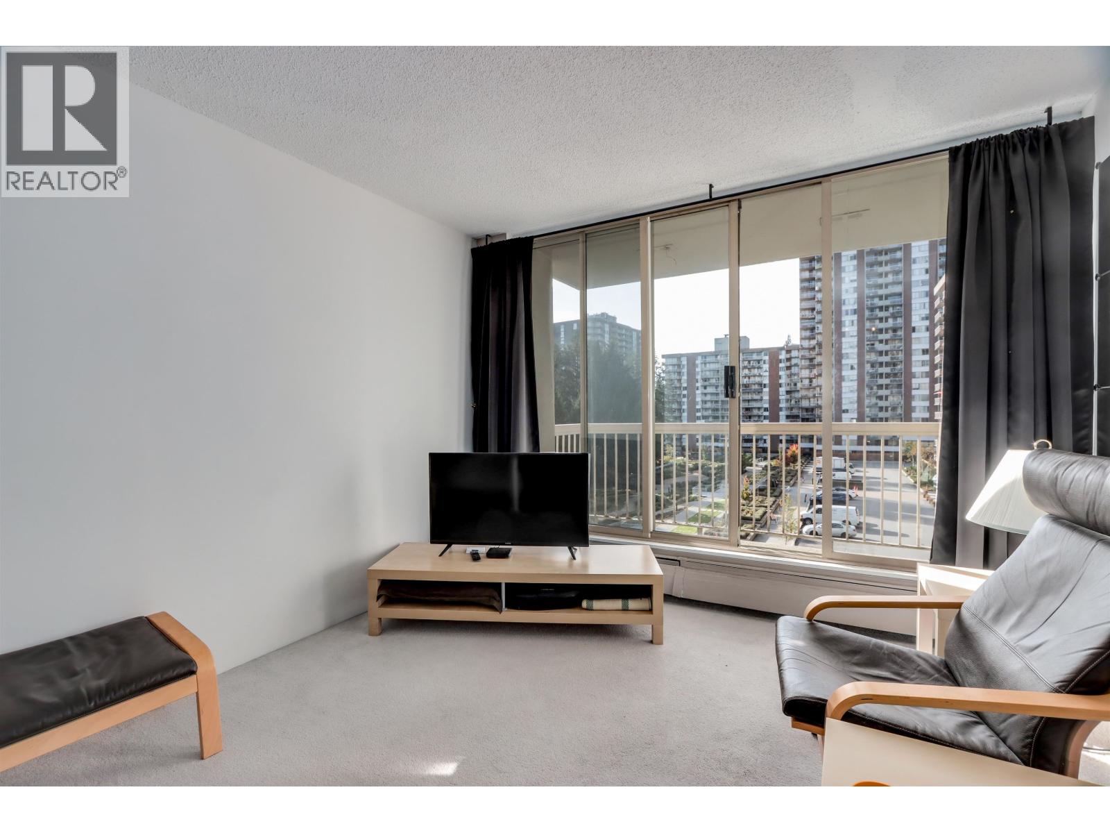 510 2008 FULLERTON AVENUE, North Vancouver