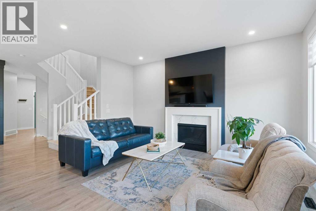 96 Emberside Glen, Cochrane