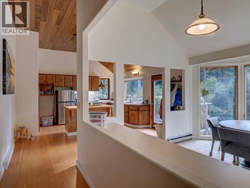 1321 MARLENE ROAD, Roberts Creek