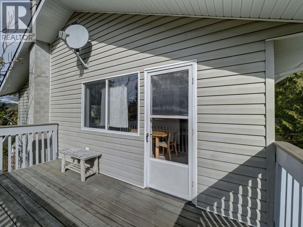 5642 NICKERSON ROAD, Sechelt