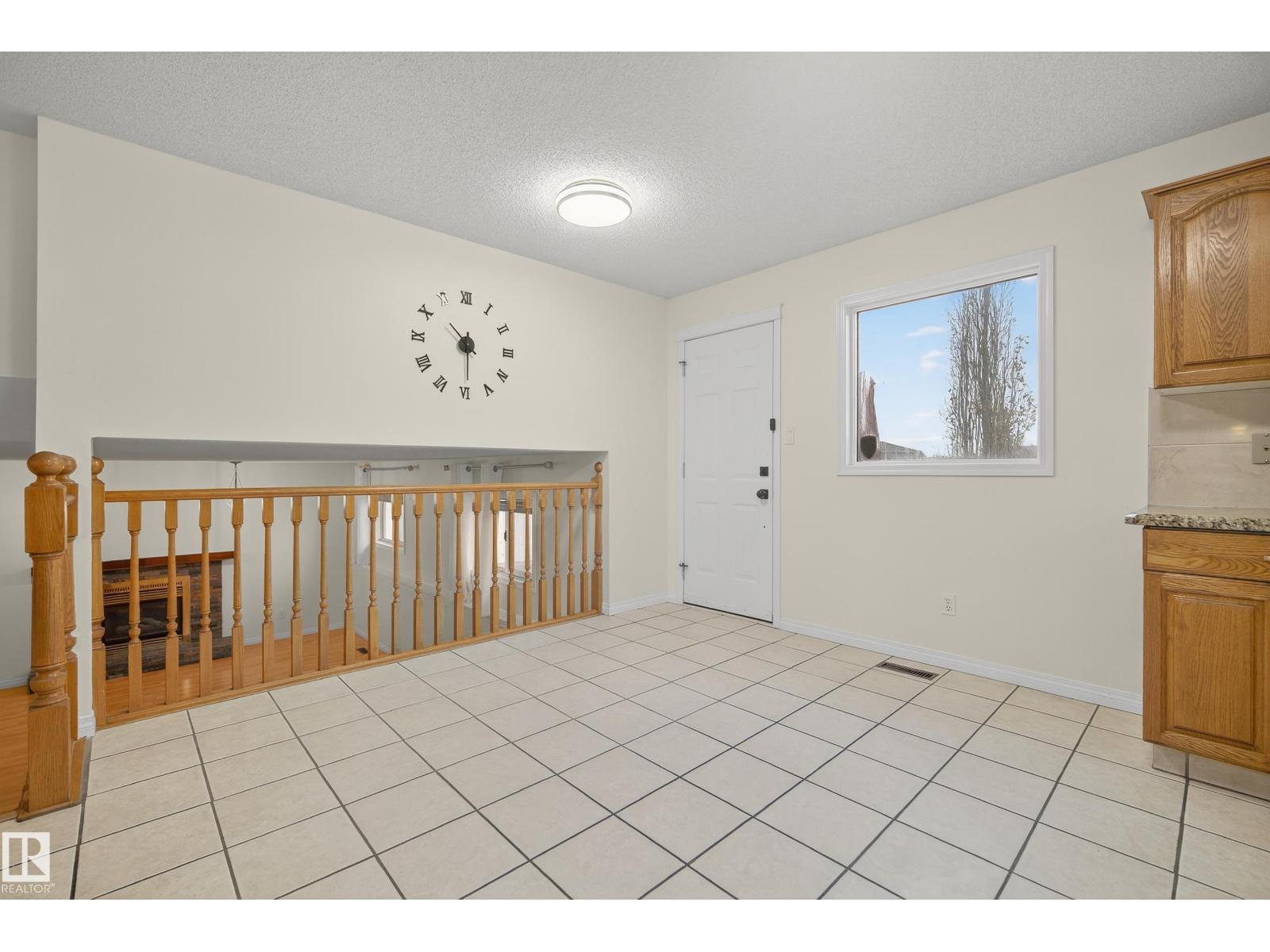 6520 154 AV NW, Edmonton