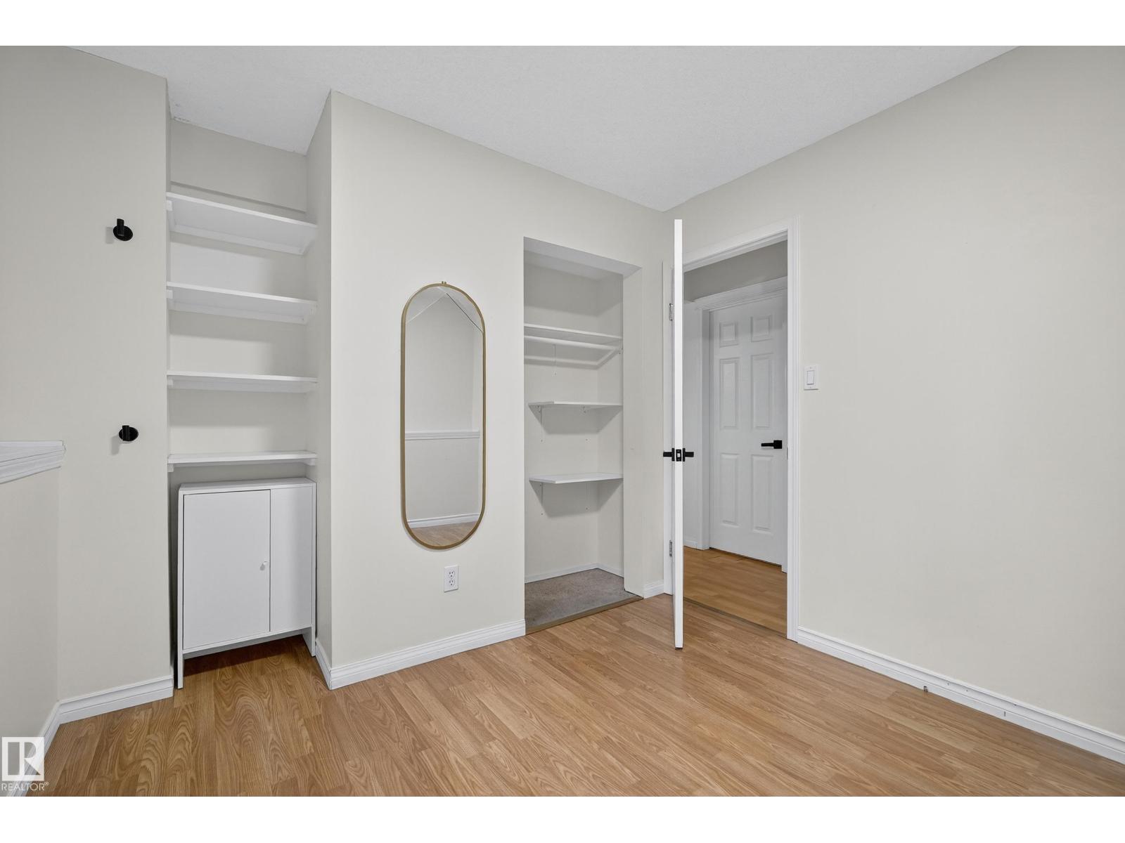 6520 154 AV NW, Edmonton