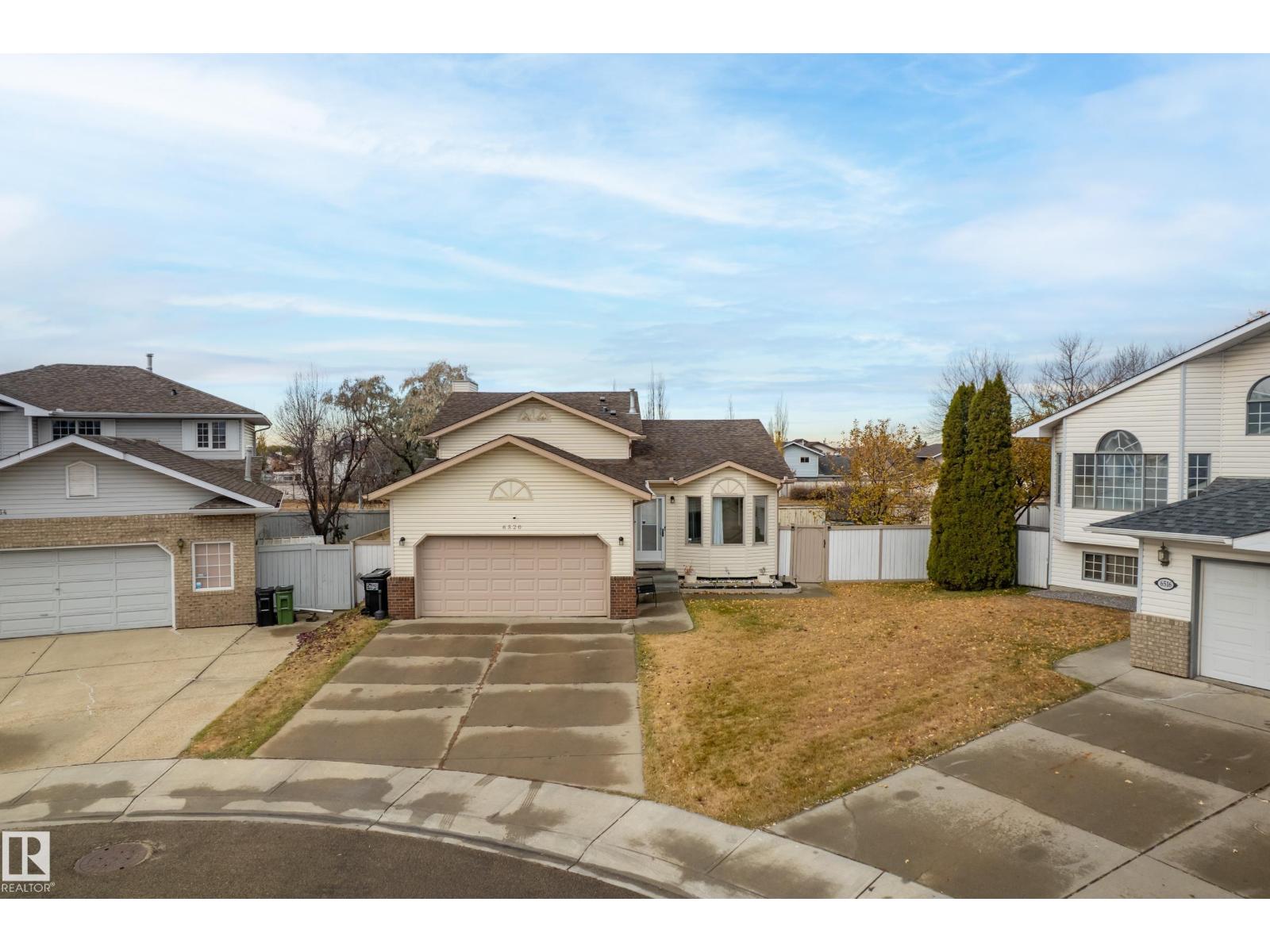 6520 154 AV NW, Edmonton