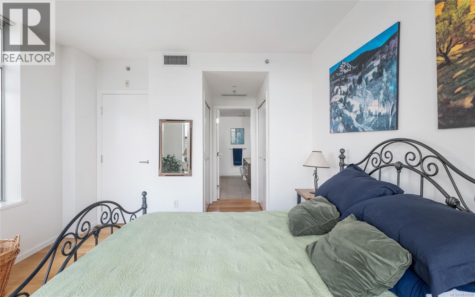 613 100 Saghalie Road, Victoria