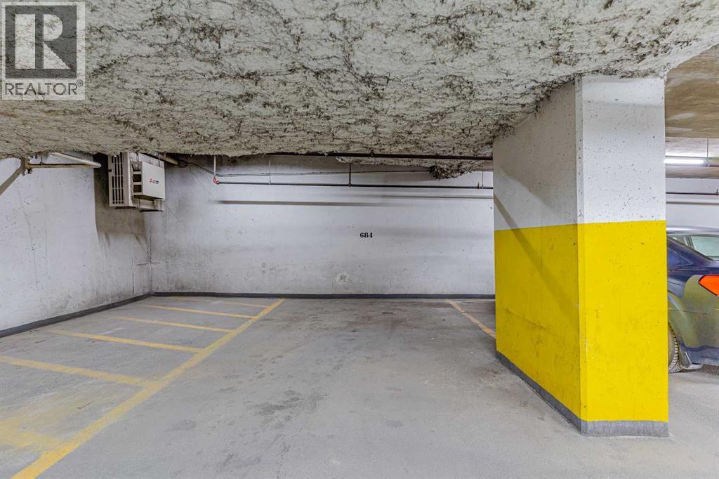 Single Family House for Sale in   Spruce Place SW Spruce Cliff Calgary 