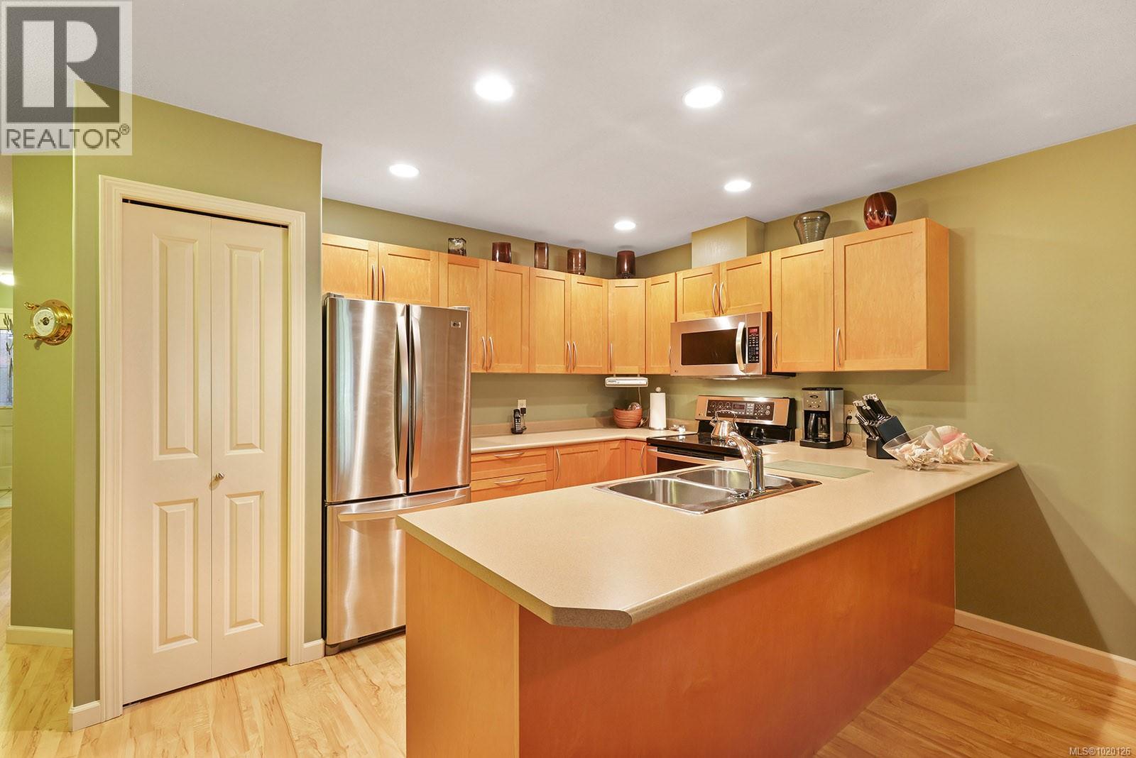 7 2728 1st St, Courtenay