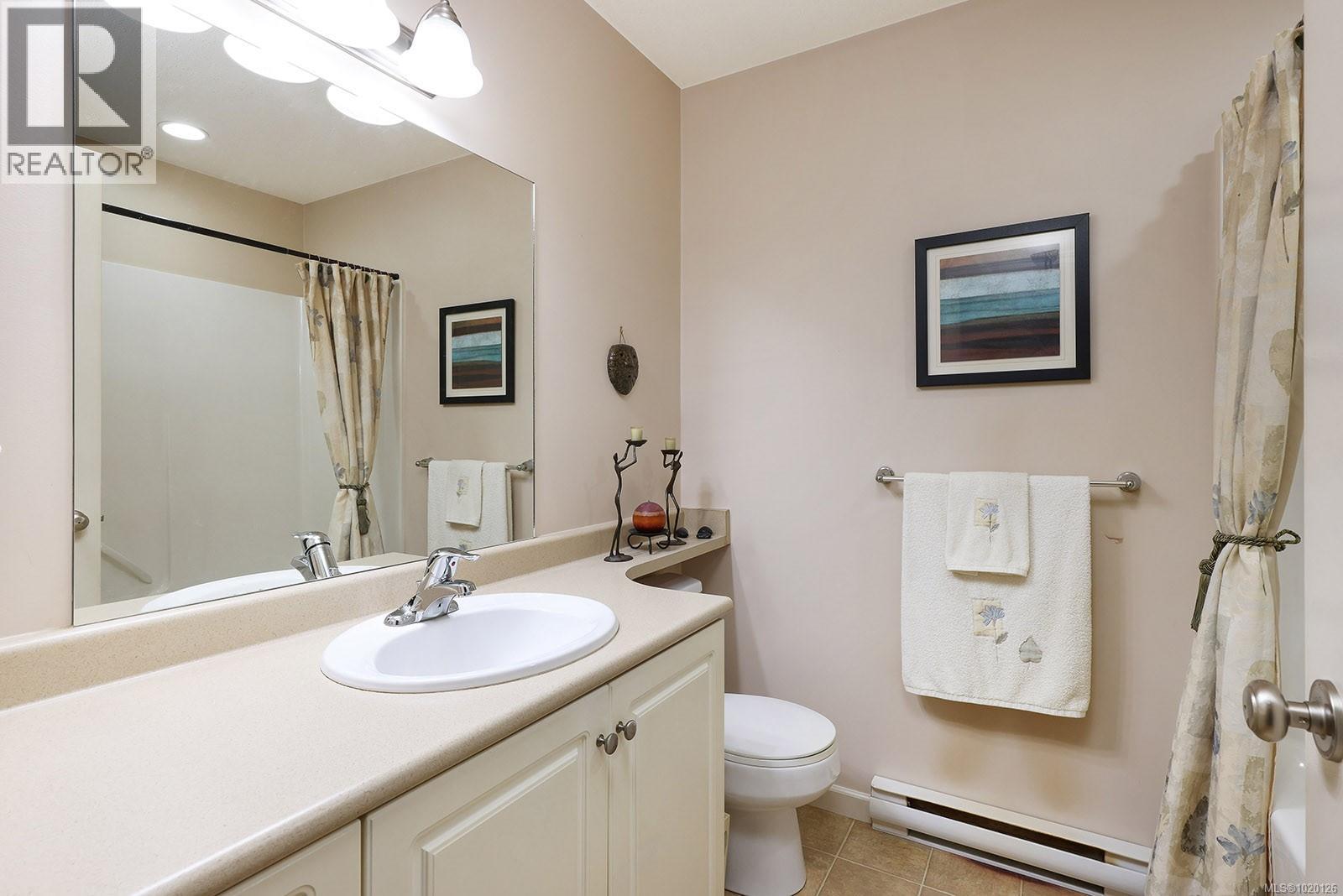 7 2728 1st St, Courtenay