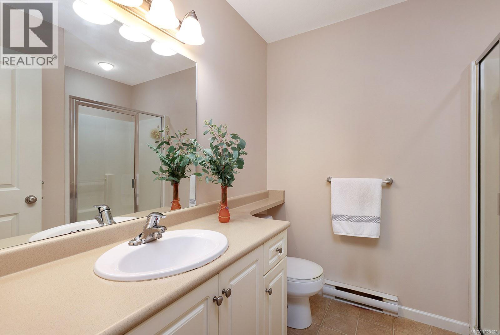 7 2728 1st St, Courtenay