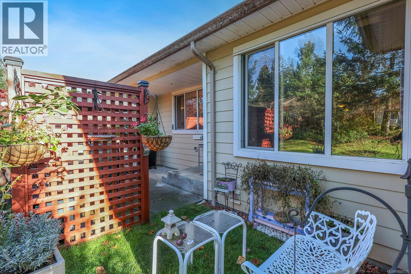 7 2728 1st St, Courtenay