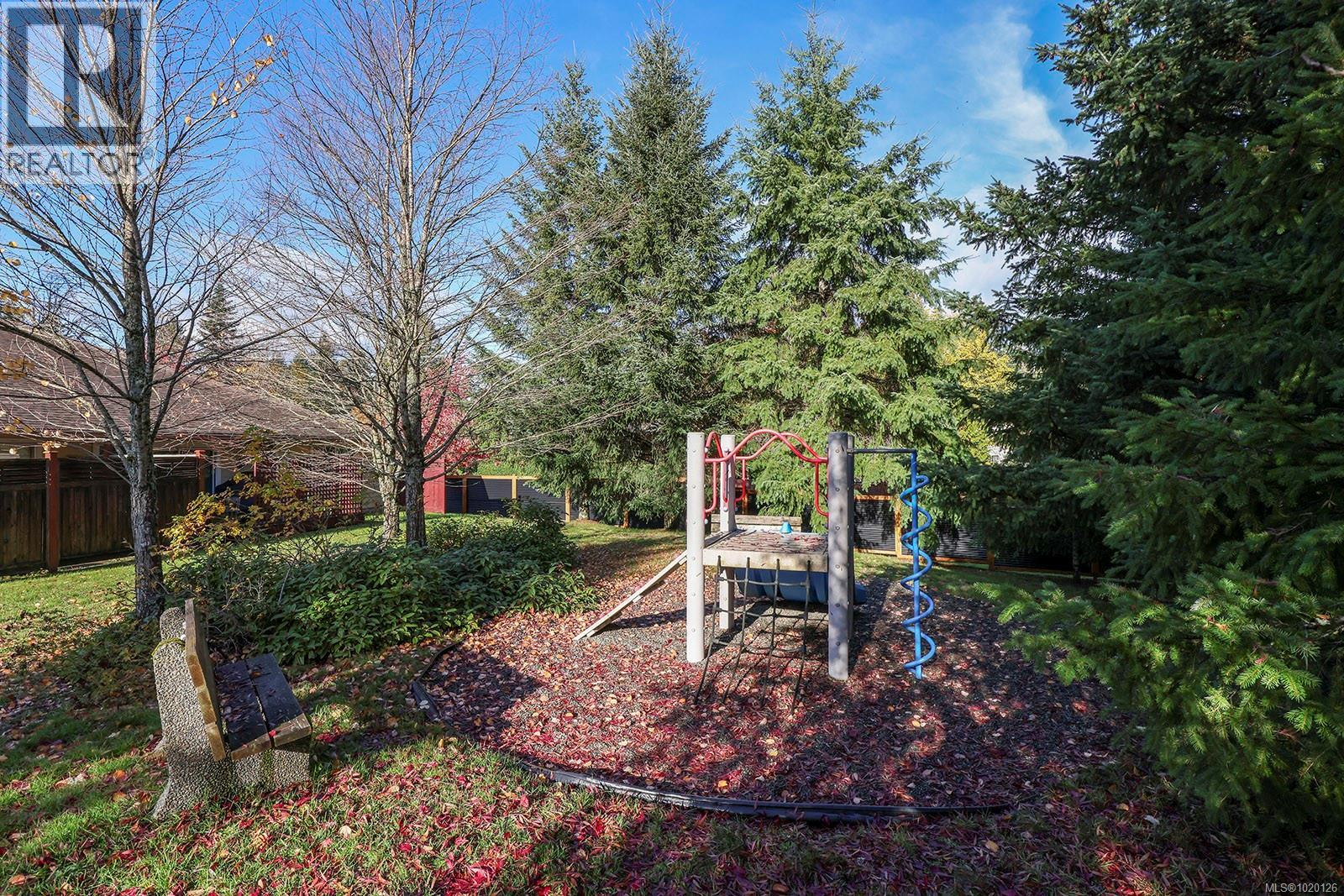 7 2728 1st St, Courtenay