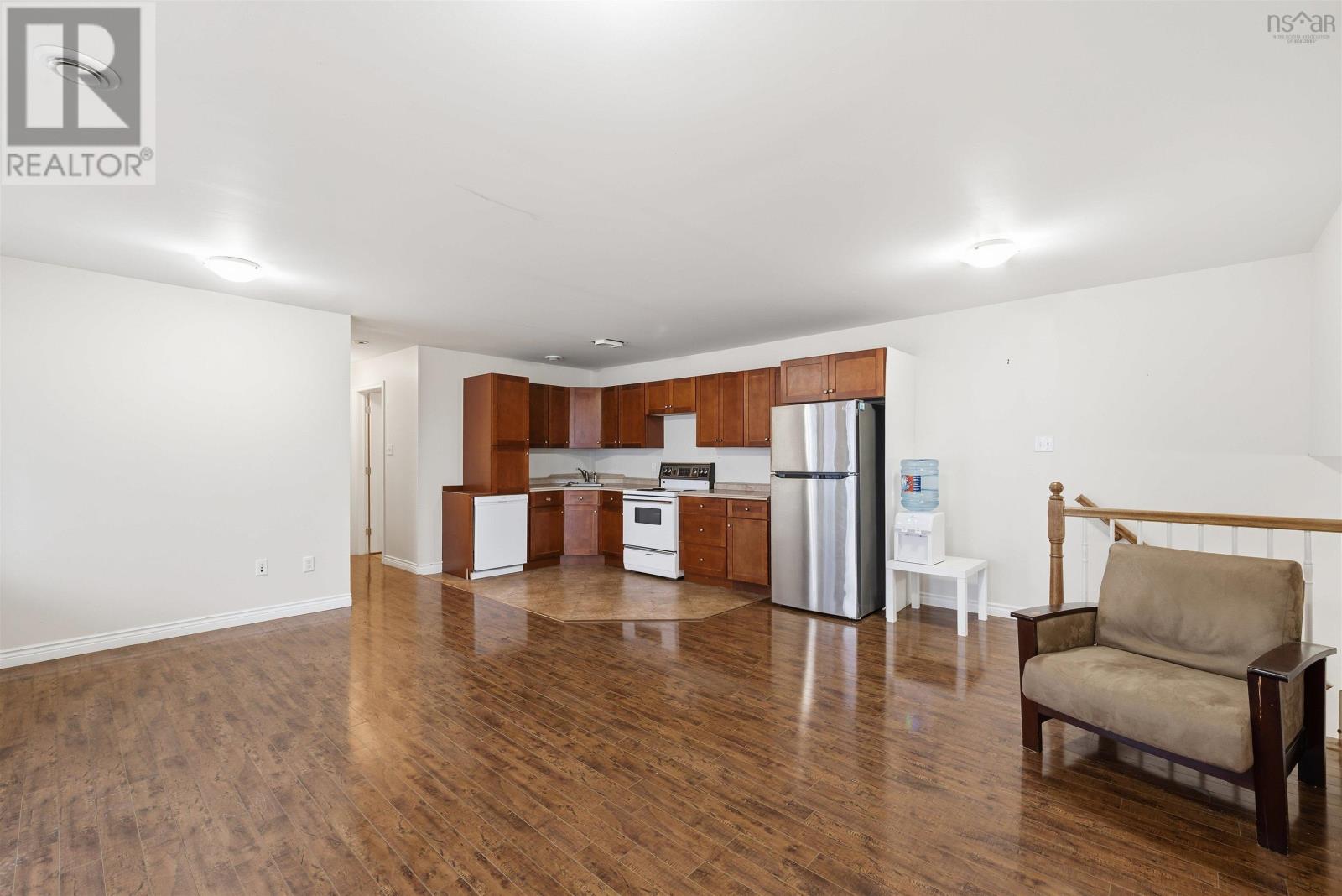 Property 13 of 39 of 215 Cloverdale Drive