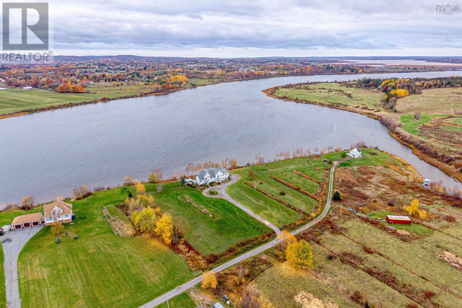 Property 29 of 39 of 215 Cloverdale Drive