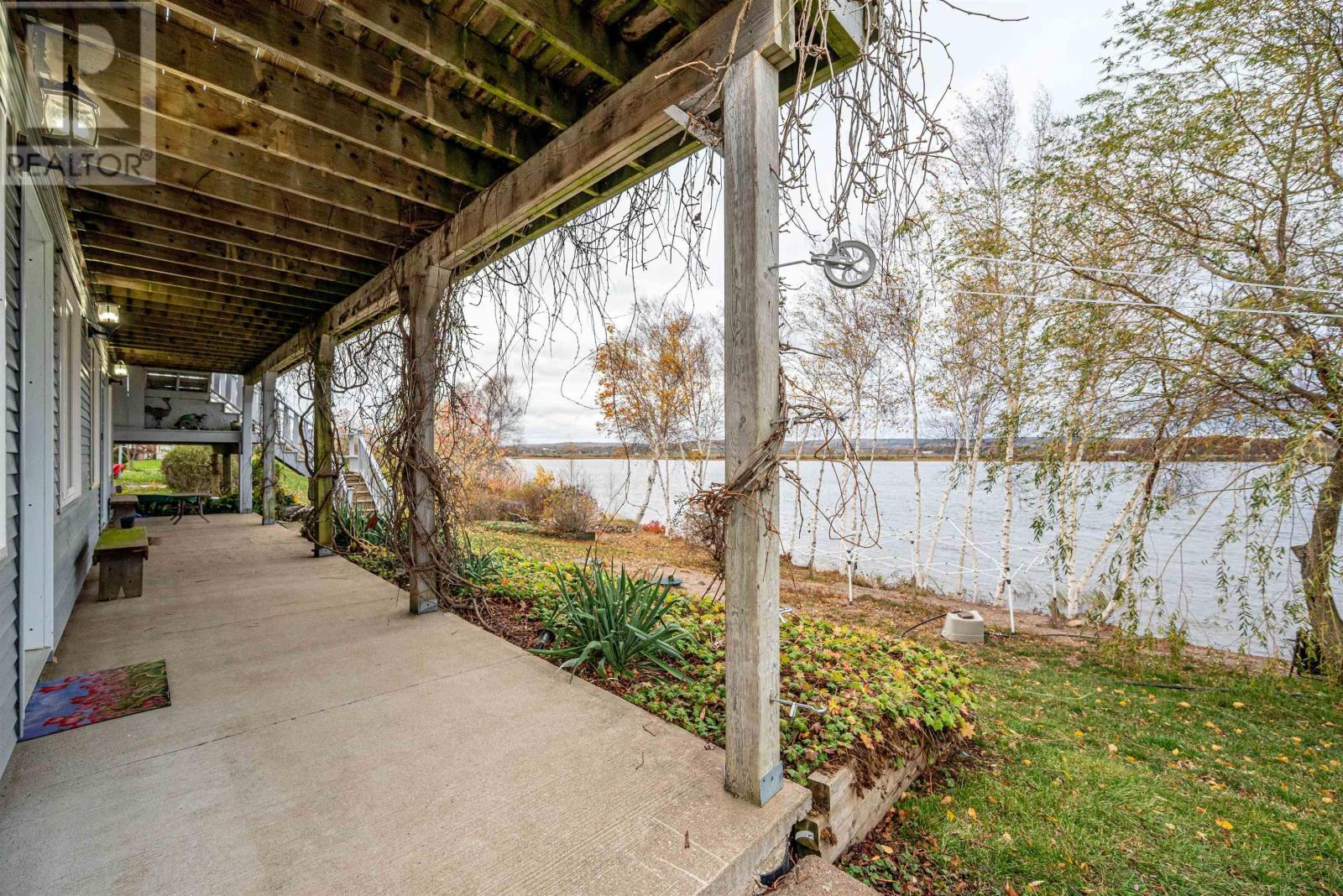 Property 22 of 39 of 215 Cloverdale Drive